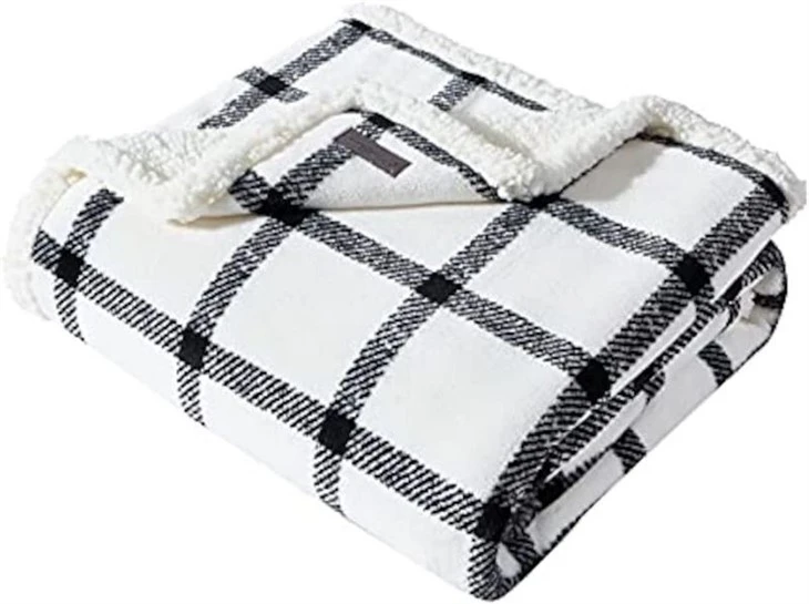 logo sherpa blanket