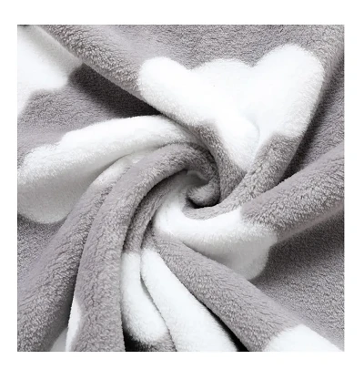 Pijama Bornoz Yapımı İçin İki Yüzü Fırçalanmış Mercan Polar Kumaş