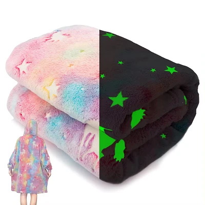 Karanlık Sherpa Hoodie'de parıltı